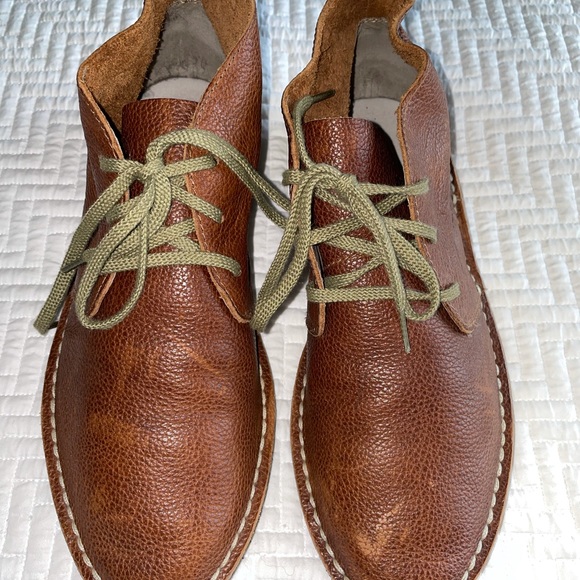 A pair of SeaVees Chukka tan leather boots. - Picture 2 of 7